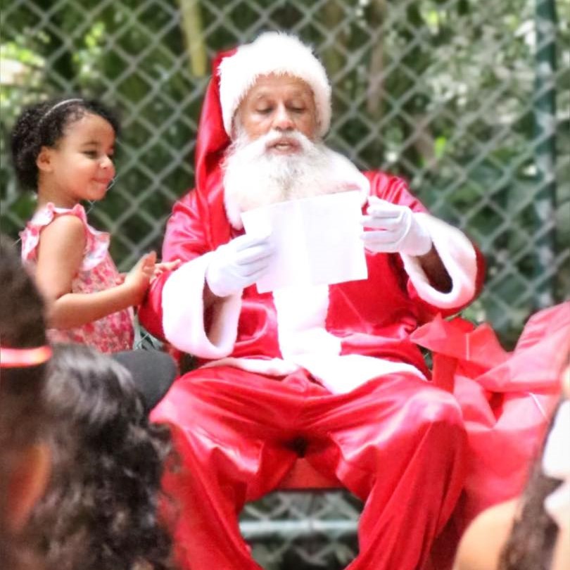 Trem do Corcovado realiza ação de Natal nas comunidades do entorno