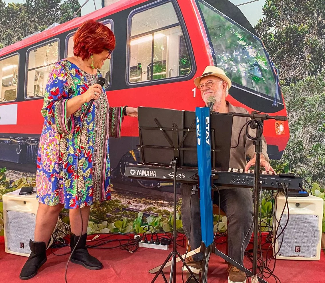 Carioca Music aboard the Trem do Corcovado